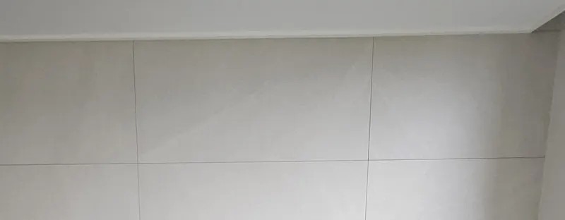판교 풍경채 어바니티 무타공 벽걸이TV 타일 설치전